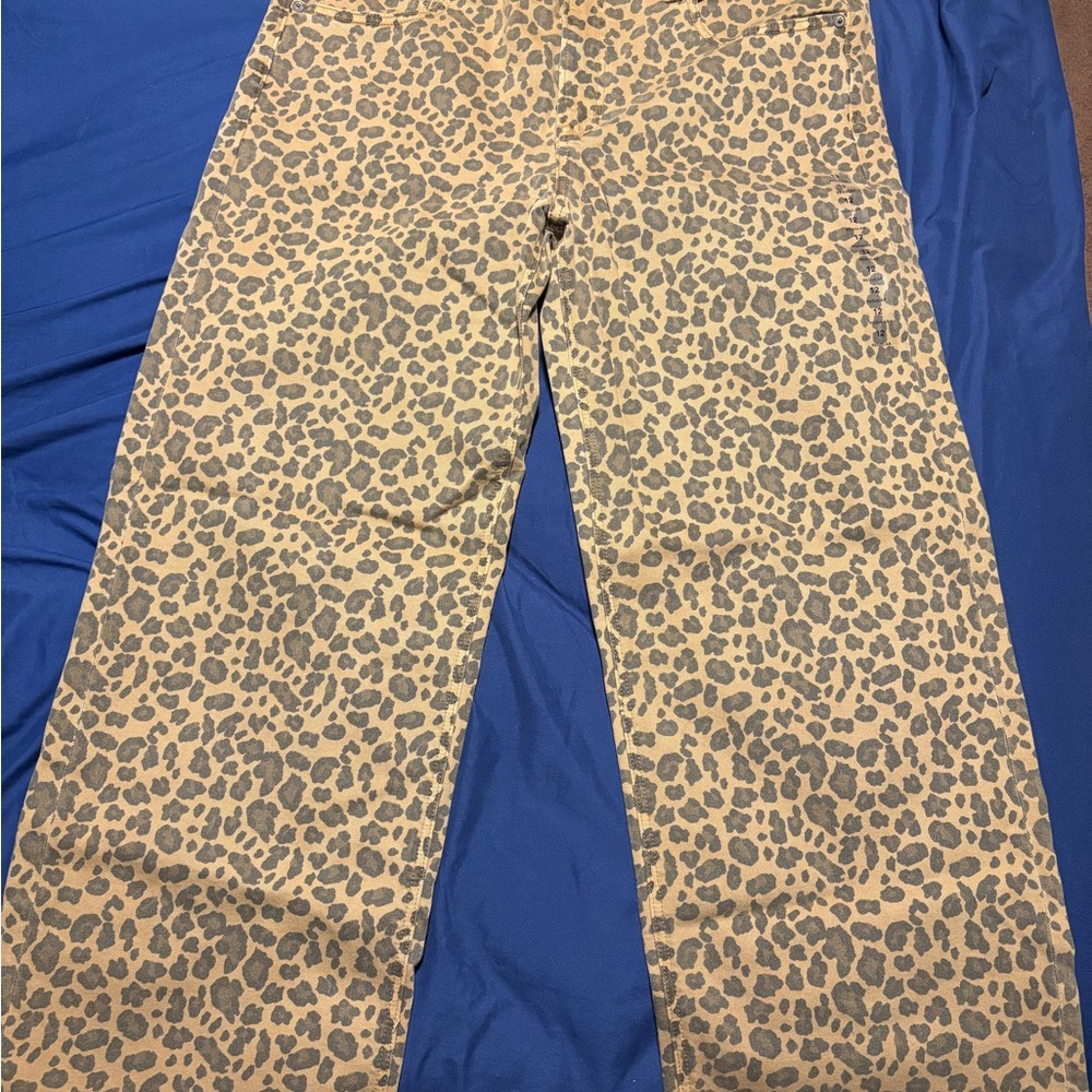 American Eagle Outfitters Leopard stovepipe Jeans